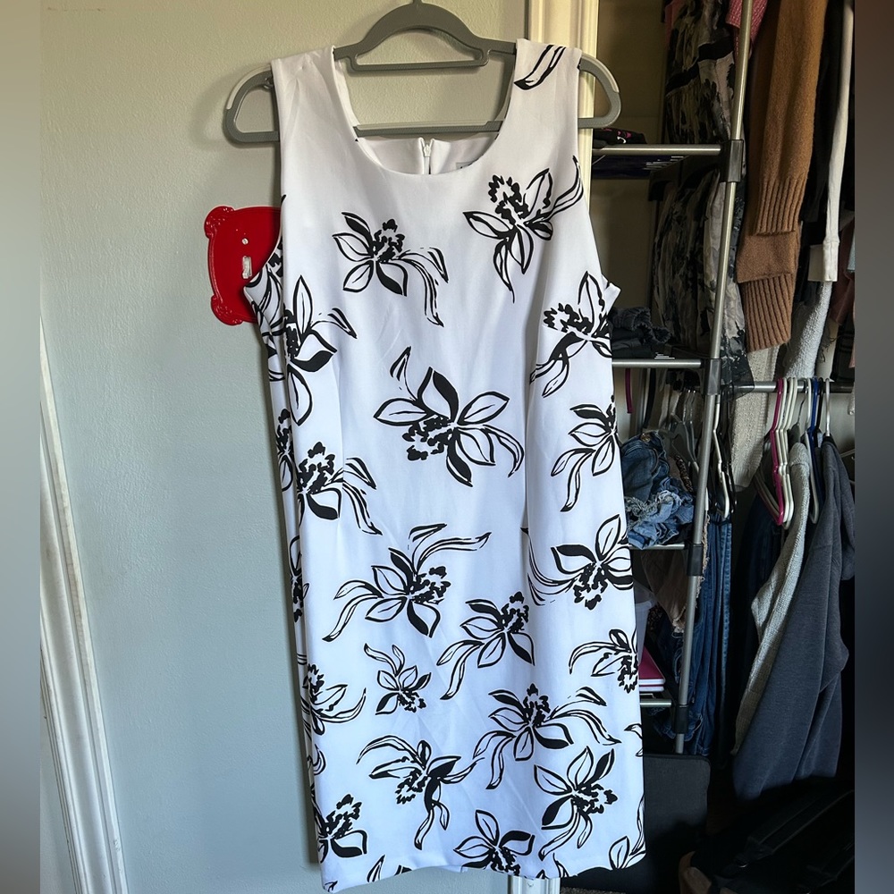 Two piece set - Picture 2 of 3
